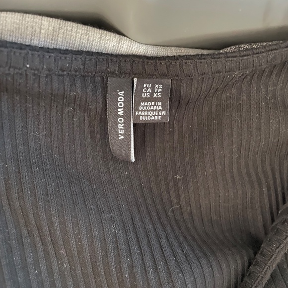 Vero Moda Ribbed Button Down Tee - Picture 3 of 3